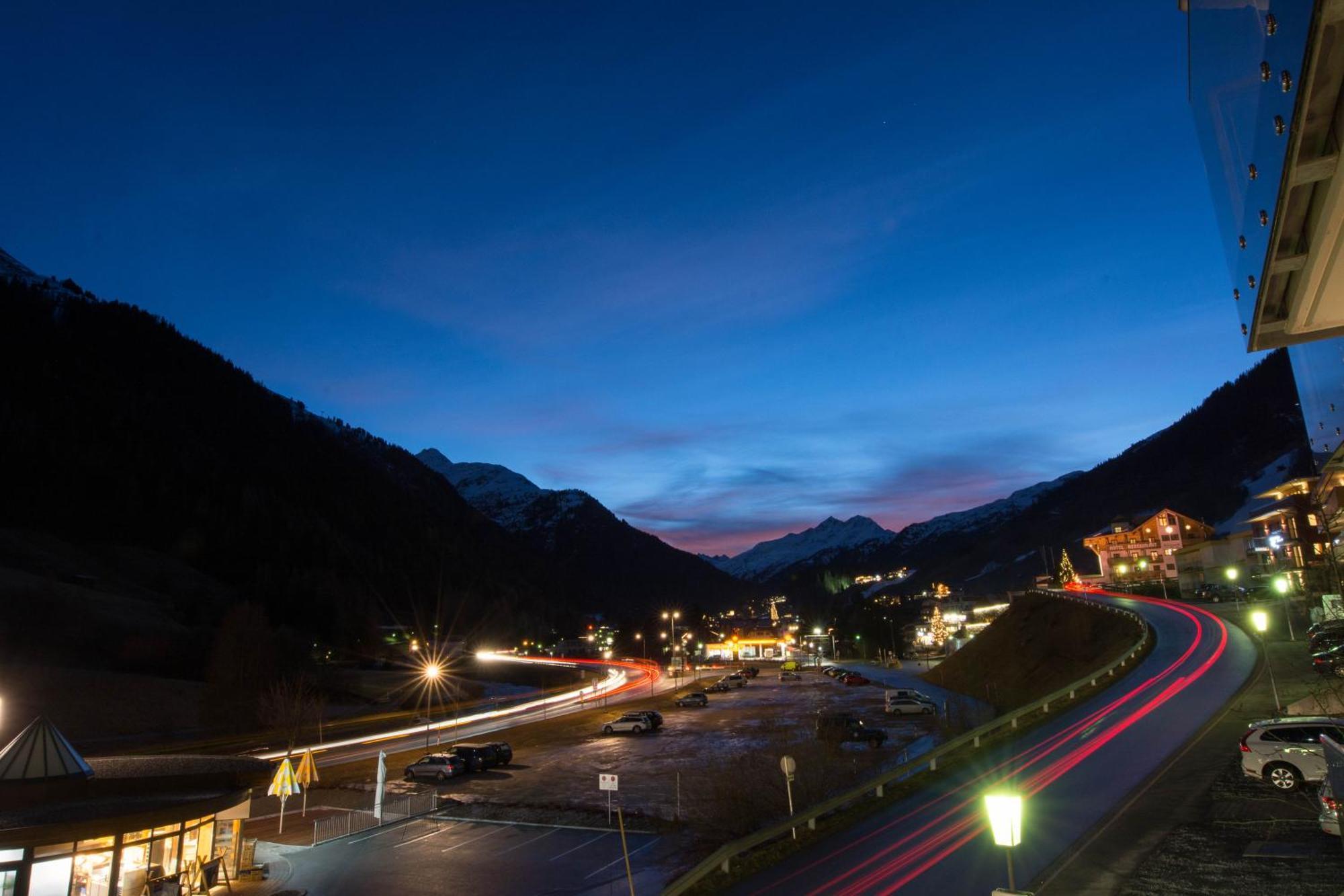 Hotel Alpenland ซังคท์อันทอนอัมอาร์ลแบร์ก ภายนอก รูปภาพ